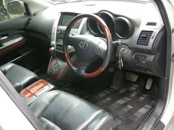 2006 Toyota Harrier Pictures