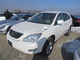 2010 Toyota Harrier Photos