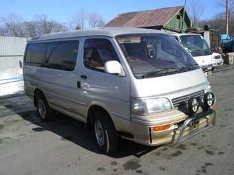 1996 Toyota Hiace Pics