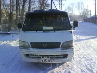 1996 Toyota Hiace Pictures