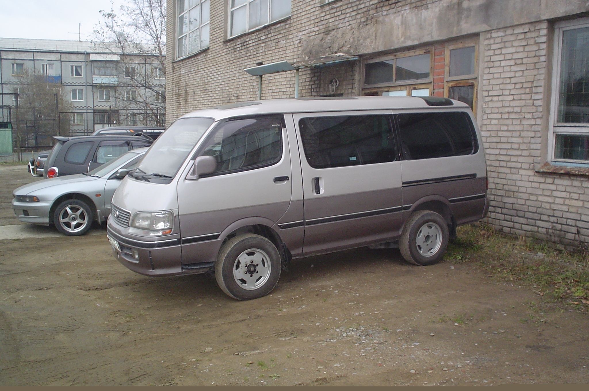 1998 Toyota Hiace