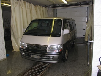 1998 Toyota Hiace