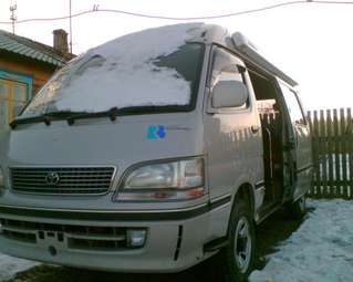 1998 Toyota Hiace Photos