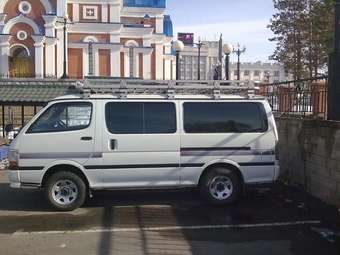 1998 Toyota Hiace Pictures