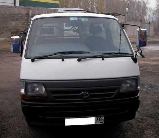 1999 Toyota Hiace