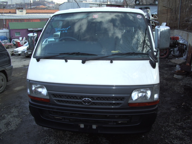 1999 Toyota Hiace Photos