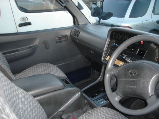 1999 Toyota Hiace Wallpapers