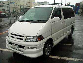 1999 Toyota Hiace Pics