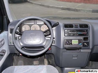 1999 Toyota Hiace Photos