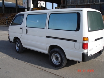 2000 Toyota Hiace