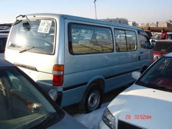 2000 Hiace