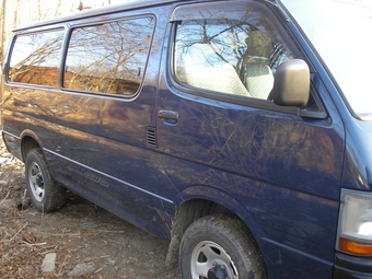 2000 Hiace