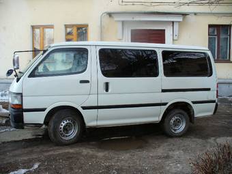 2000 Toyota Hiace