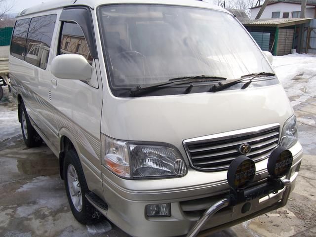 2000 Toyota Hiace