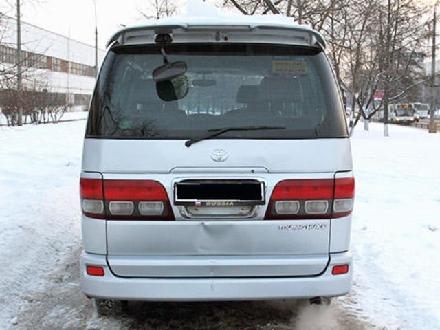 2000 Toyota Hiace