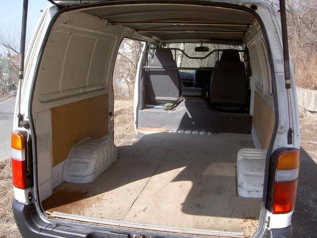 2000 Toyota Hiace