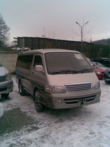 2000 Toyota Hiace