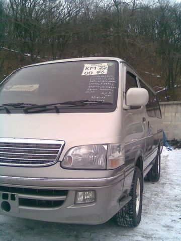 2000 Toyota Hiace