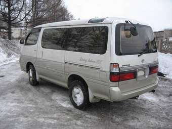 2000 Hiace