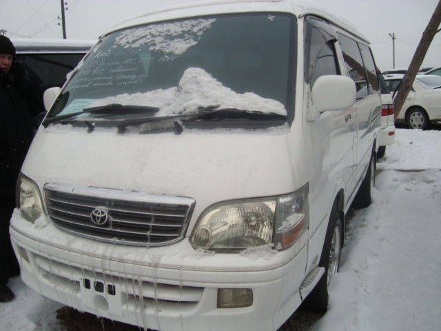 2000 Toyota Hiace