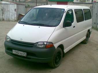 2000 Hiace