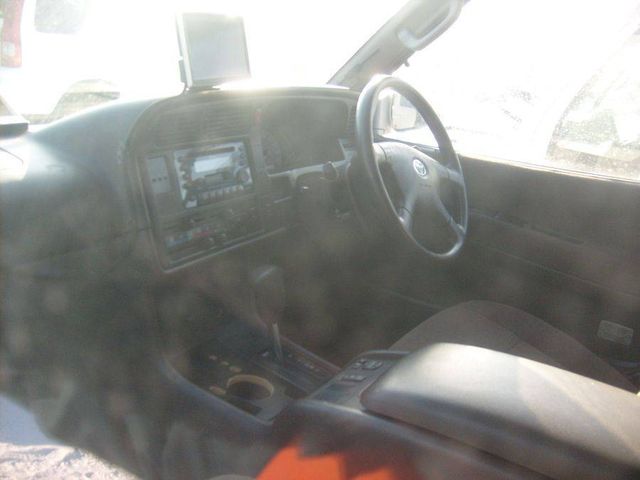 2000 Toyota Hiace