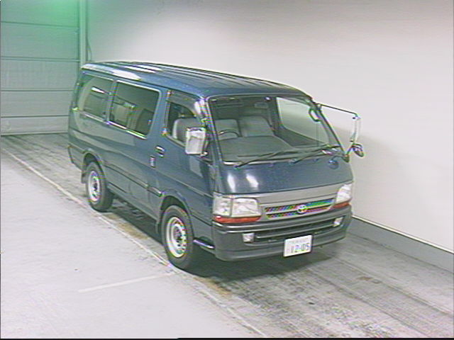 2000 Toyota Hiace Pics