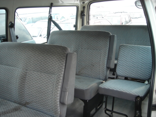 2000 Toyota Hiace Pictures