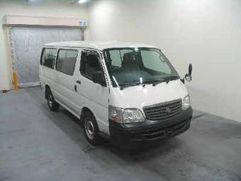 2000 Toyota Hiace Photos