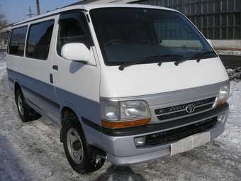 2000 Toyota Hiace Pictures