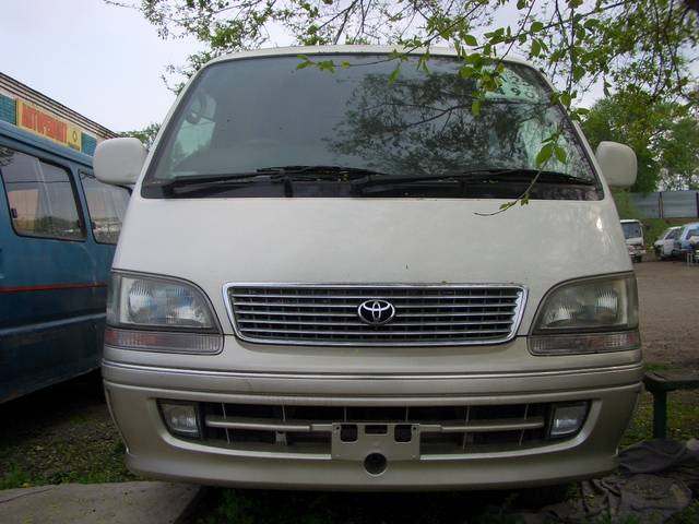 2001 Toyota Hiace