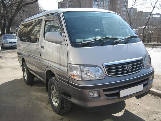 2001 Toyota Hiace