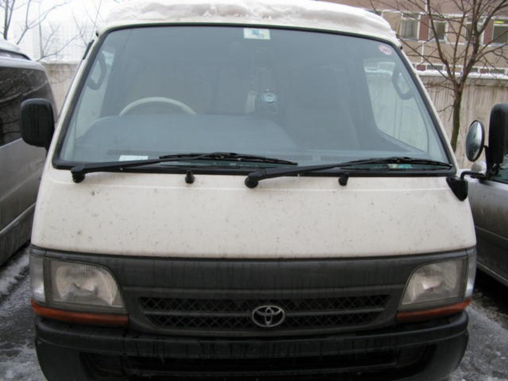 2001 Toyota Hiace