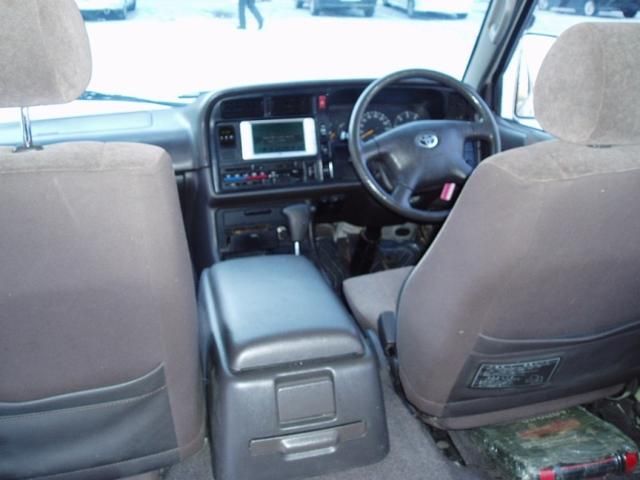 2001 Toyota Hiace