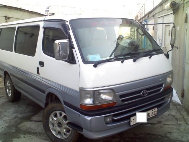 2001 Toyota Hiace