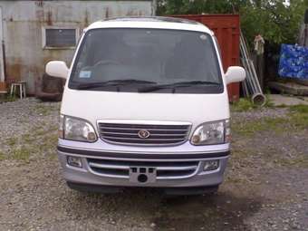 2001 Toyota Hiace