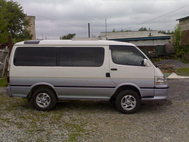 2001 Toyota Hiace