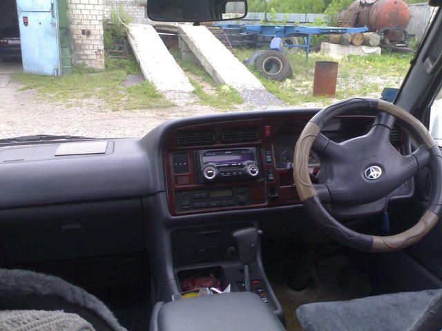 2001 Toyota Hiace