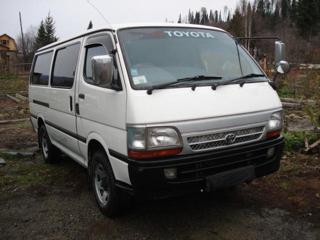 2001 Toyota Hiace