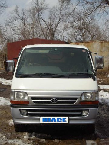 2001 Toyota Hiace