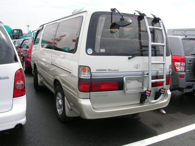 2001 Toyota Hiace