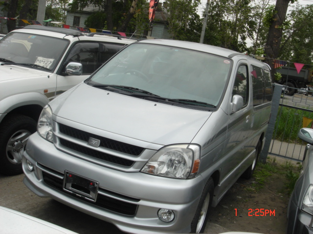 2001 Toyota Hiace