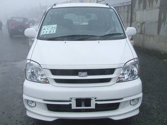 2001 Toyota Hiace Images
