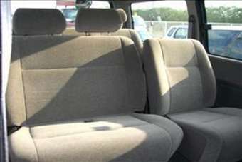 2001 Toyota Hiace Pictures