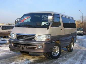 2001 Toyota Hiace Pictures