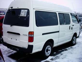 2001 Toyota Hiace Pics