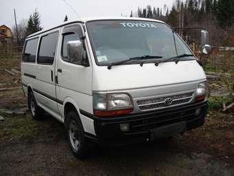 2001 Toyota Hiace Photos