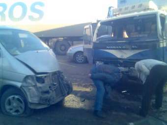 2001 Toyota Hiace Photos