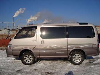 2001 Toyota Hiace Pictures