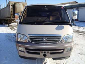 2001 Toyota Hiace Pictures